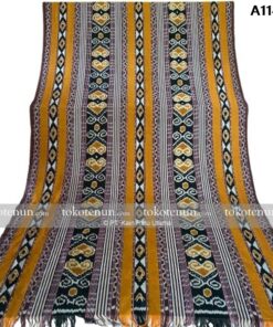 Tenun Ikat Motif Khas Minahasa Sulawesi A1149C