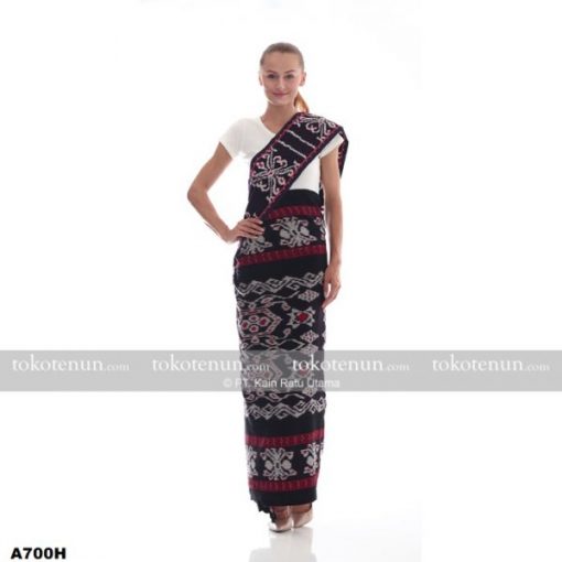 Tenun Ikat Motif Rote