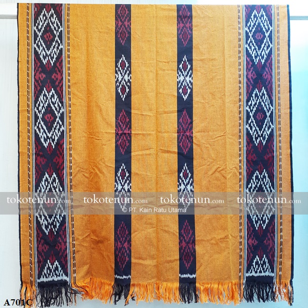 Jual Kain Tenun Ikat Motif NTT A701C | TOKOTENUN.com