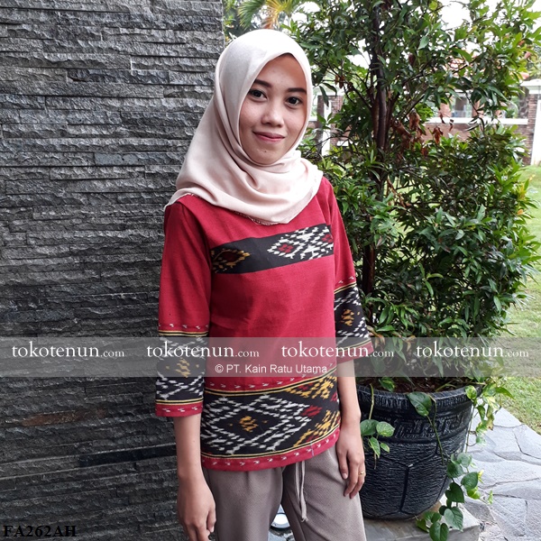 blouse tenun