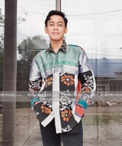 Kemeja Tenun