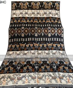 Tenun Ikat Motif Khas Sumba A399HC