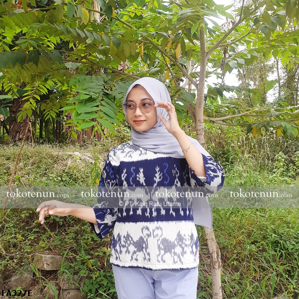 BAJU TENUN