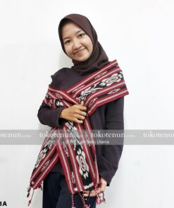 Syal Tenun Motif Mawar