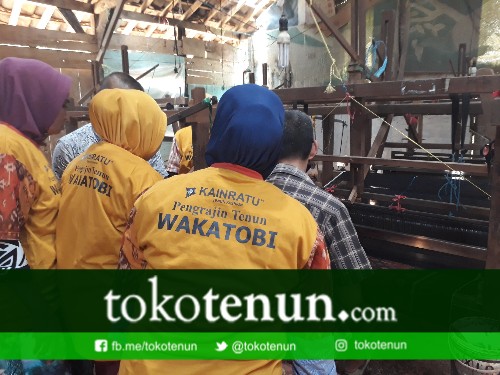 proses pembuatan kain tenun ikat troso jepara