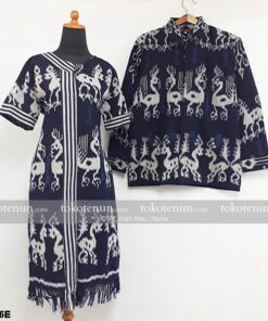 Tussel Couple Sumba