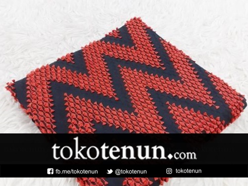 Makna kain tenun baron bulu  motif gelombang