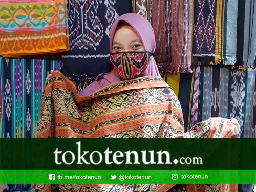 Masker Kain Tenun Ikat & Batik