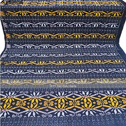 Jual Tenun Ikat NTT Asli Motif Sikka NTT002H | Tokotenun.com