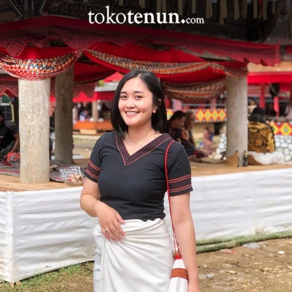 8 Model Baju Toraja Modern Buat Wanita Kekinian | Tokotenun.com